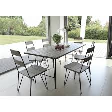 En bois, en métal ou en plastique, de style et de dimensions variés, vous pourrez créer votre propre salon de jardin en modulant nos éléments à l'unité, chaises, fauteuils et tables. Ensemble Table De Jardin 6 Chaises Dossier Haut Teck Et Acier