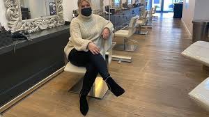 Zoals jullie al ongetwijfeld hebben gehoord via de media worden er momenteel heel veel maatregelen genomen om de verspreiding van het coronavirus te beperken. Dit Weekend Naar De Kapper In Belgie Nederlanders Weren Niet Realistisch Rtl Nieuws