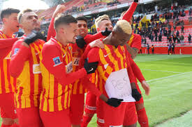 Kayserispor'un yeni sezonda kullanacağı formalar satışa çıktı. Kayserispor Da Yeni Formalar Icin Yarisma Baslatildi Kayseri Haberleri