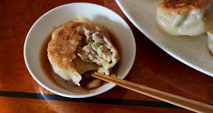 セロリと椎茸の肉肉餃子