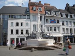 Das saarbrücker altstadtfest entstand aus einer bürgerinitiative heraus. St Johanner Markt Saarbrucken Saarland Saarbrucken Saarlouis