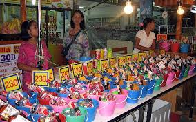 The party begins days before as people trickle onto the island. Full Moon Party In Thailand 2021 2022 Date Guides Ume Travel