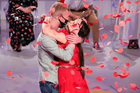 Sebbene luca in puntata abbia mostrato un certo autocontrollo, augurando il. Uomini E Donne 2021 La Scelta Di Samantha Curcio E Alessio Ceniccola Foto E Video