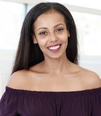 Vicki Liston's Instagram, Twitter & Facebook