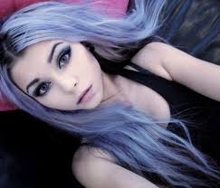 nu goth with lilac-ish hair