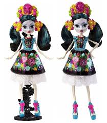 Monster High Monster Scaritage Skelita Calaveras Doll And Fashion Set All About Monster High Munecos Artisticos Personajes Monster High Disfraces De Barbie