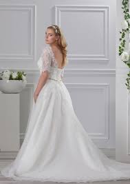 Maybe you would like to learn more about one of these? Miss Emily Kollektion 2018 Tres Chic Plus Size Brautmode Brautkleid Hochzeitskleid 10 Gerrys Brautmoden Und Festmoden Neuss Bei Dusseldorf