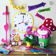 Chapitre premier.au fond du terrier. Un Anniversaire Alice Au Pays Des Merveilles Bricolages Et Diy La Pate D Amanda