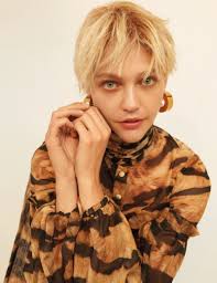 Weekend hairstyles for short hair: Sasha Pivovarova Vogue Thailand 2018 Cover Editorial Fashion Gone Rogue