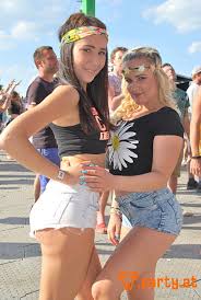 Maybe you would like to learn more about one of these? Party At Photos Mastercard Balaton Sound Festival Zamrdi Ungarn
