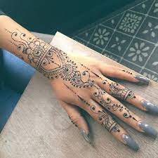 Pin By Kat On Art Henna Tattoo Designs Hand Henna Tattoo Designs Henna Tattoo