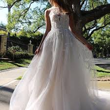 Preview Our Latest Bridal Collection On The Following Dates Locations White Toronto Tor Wedding Dresses Wedding Salon Monique Lhuillier Bridal