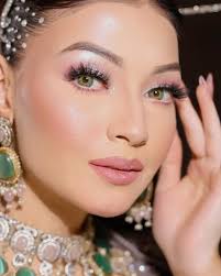 Proud to have been selected as the iDiva Salon Awards most preferred  trainer after an extensive research pool.