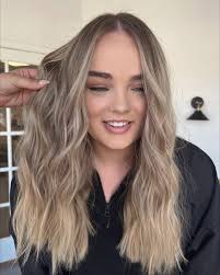 Emilee Refre Hairstylist