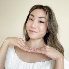 How to remove a rose from a large terracotta pot?