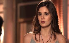 Substituiu rock story e foi substituída por deus salve o rei, sendo a 90.ª novela das sete exibida pela emissora. Novela Pega Pega Resumo Luiza Fica Irada Ao Descobrir Que O Marido Manda Dinheiro Para A Ex Baba De Bebeth