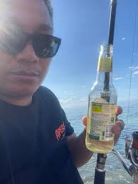 Marino rocks. Lots of seaweed 🤪🫶🏼🎣