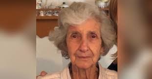 Lenora Dixon's Instagram, Twitter & Facebook