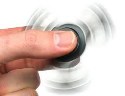 Guru dan orang tua sebenarnya bingung apakah mengizinkan atau melarang penggunaannya. Apa Itu Fidget Spinner Yang Lagi Trend