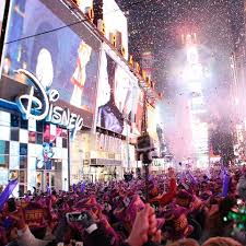 Here's how to watch the new year's eve tradition online for free! How To Watch The 2021 New Year S Eve Ball Drop