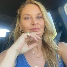 45th level #maturemodeling #actor #funafter40 #theproagewoman  #aginggracefully #agingadvocate