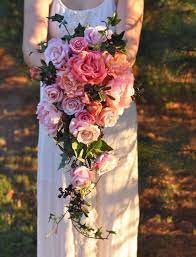 Cascading silk bridal bouquet with cafe au lait dahlias, berries and greenery. Summer Cascade Wedding Bouquet By Holly S Wedding Flowers Made With Silk Flowers Shipping Worldwide Brautstrausse Hochzeitsblumen Blumengestecke