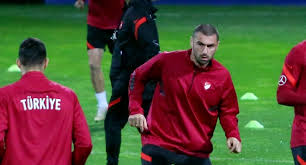 Hepimizin hayalini kurduğu ve olmak istediği yer. Burak Yilmaz Biz Kimseden Korkmayiz Trt Spor Turkiye Nin Guncel Spor Haber Kaynagi