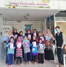 Pada 2010 saya tubuhkan sebuah rumah anak yatim. Penyerahan Sumbangan Rumah Kasih Nurul Hasanah