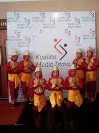 Makna lagu lir ilir sunan kalijaga bikin kamu nangis bombayподробнее. Rumah Zakat Tari Saman Tampil Di Gathering Konsumen Kualita Tujuh Siswa Sd Juara Surabaya Mendapat Undangan Spesial Dari Kmt Kualita Media Tama Yang Merupakan Anak Perusahaan Dari Kpi Kualita Pendidikan Indonesia