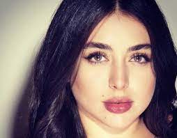 تنتمي لعائلة فنية، فهي ابنة الممثل طارق مرعشلي والممثلة رندة مرعشلي، أما جدتها من. ÙÙ Ø¥Ø·ÙØ§ÙØ© ÙØºØ±ÙØ© ÙÙØ§ ÙØ±Ø¹Ø´ÙÙ ØªØªØ¬Ø§ÙØ² ÙÙ Ø§ÙØ®Ø·ÙØ· Ø§ÙØ­ÙØ±Ø§Ø¡ Ø¨ÙØ¨Ø§Ø³ ÙØ´Ù ÙÙØ§ØªÙÙØ§ ÙØ§ÙÙØ© ÙÙØ°Ù Ø±Ø¯Ø© ÙØ¹Ù Ø§ÙØ¬ÙÙÙØ± ØµÙØ±Ø© ÙÙÙ ÙÙÙØ³ ÙÙØ£ÙØ¨Ø§Ø¡