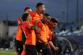 ⚒ fc shakhtar / фк «шахтер» #shakhtar #шахтер #шахтар #fcsd 🧡 🔴 смотрите прямые трансляции матчей «шахтера» на сборах в турции ⬇ video.shakhtar.com/uk/shakhtartv. Liga Chempionov Doneckij Shahter Sensacionno Vyigral U Real Madrida 3 2 Novosti Ukrainy Sport Liga Net