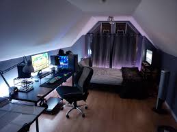 Video Game Room Decoration Ideas You Must See To Know Games Gamer Videogame Decor Decoration Idea Room H Gaming Room Setup Bedroom Setup Room Setup
