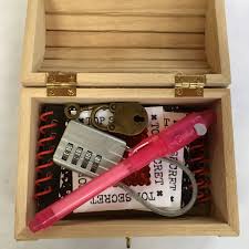 Partylockergames Mit Bildern Gutschein Basteln Escape Room Geschenkbox Basteln