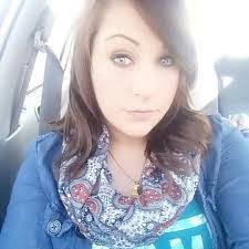 Amanda Blades's Instagram, Twitter & Facebook