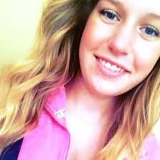 Danielle Kettle (@Danielle_Kettle)