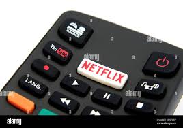 Netflix et YouTube boutons sur la télécommande du téléviseur intelligent  Hitachi Photo Stock - Alamy