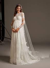 La Coleccion 2020 De Pronovias Tiene Vestidos Hasta La Talla 64 Disenos Para Embarazadas Y Looks Muy Arriesgados Wedding Dresses Pregnant Wedding Dress Maternity Bridal Gowns