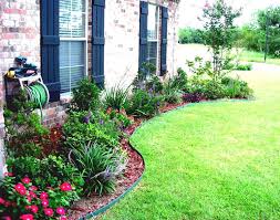 Consider this incredible photo gallery of front yard garden ideas. 65 Best Front Yard Landscaping Ideas Garden Designs 2021 Guide