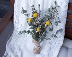 Billy button dried flowers are simple but beautiful, adding a pop of yellow sunshine to any room. Billy Buttons Bouquet Dried Flower Dry Flower Dried Flower Arrange Rustic Wedding Home Decor Billy Buttons Bouquet Flower Arrangements Billy Buttons
