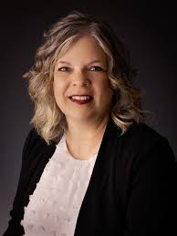 Mike Phillips, President of Mound City Bank is proud to announce the  promotion of Jodi Jenson to Personal Banking Officer in Platteville. Jodi  began her career with Mound City Bank in 2021