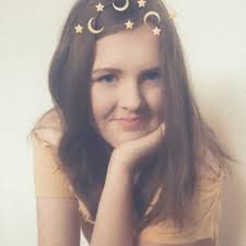 May Bradshaw's Instagram, Twitter & Facebook