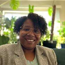 Career Fair Fails: Why Virtual Chats Trump Booths