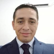 Edwin Salinas's Instagram, Twitter & Facebook