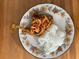 Penyet iga beserta sambal mangga siap disajikan. The Best Sambal Mangga Review Isabella Chandra Di Restoran Warung Bu Kris Bsd Tangerang