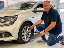 Când se confirmă că ești infectat, încep să se schimbe un pic valorile în cap,permis de conducere la 16 ani în românia. Titi Aur Home Facebook