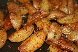 Pommes De Terres Sautees A L Ail Et Au Thym En 2020 Pommes De Terre Sautees Recettes De Cuisine Recette De Plat