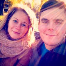 4 Sisters and Their Husbands Among Dead in Limo Crash