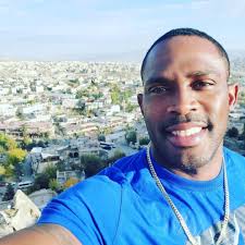 My view… Def need to meet up with some new hikers too 😌😂