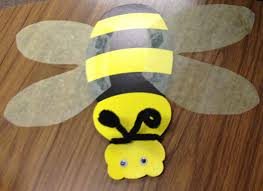 While some are afraid of bees and their sting, i love the little fuzzy bumblebee. 15 Cute Bumblebee Crafts