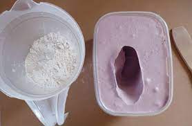 Have you little one press their hand into the mold. A Real Hands On Craft Alginate Plaster Of Paris Sculptures Mom Spark A Trendy Blog For Moms Mom Blogg Diy Plaster Plaster Crafts Plaster Of Paris Craft